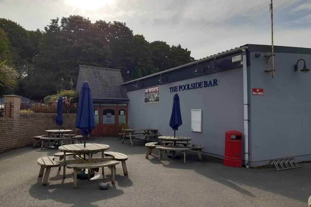 174 Glan Gwna Park Caernarfon Chalet